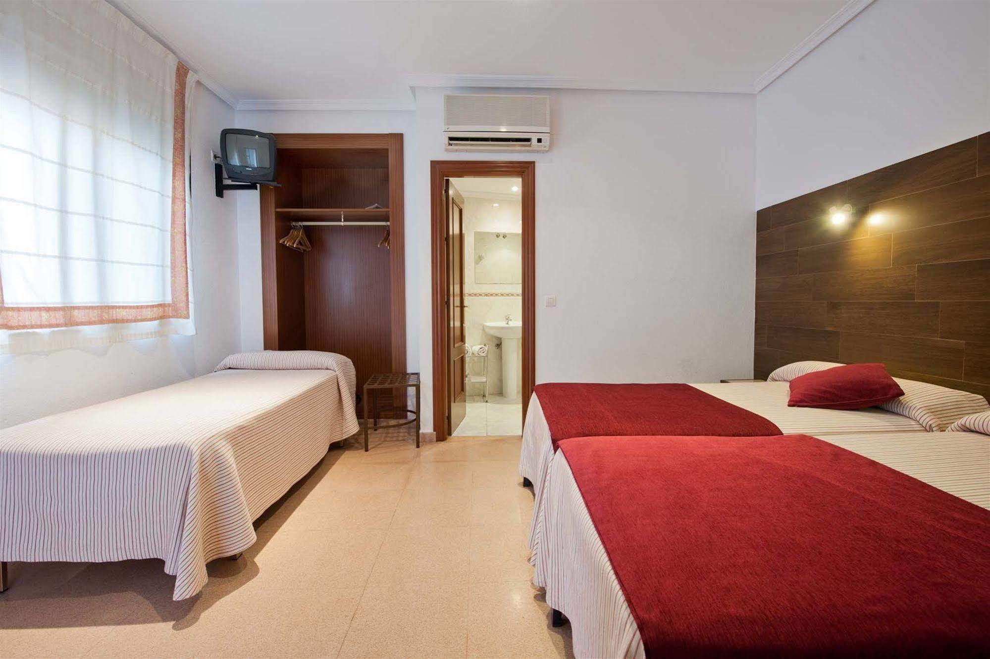 Hostal Sol Toledo Exterior photo